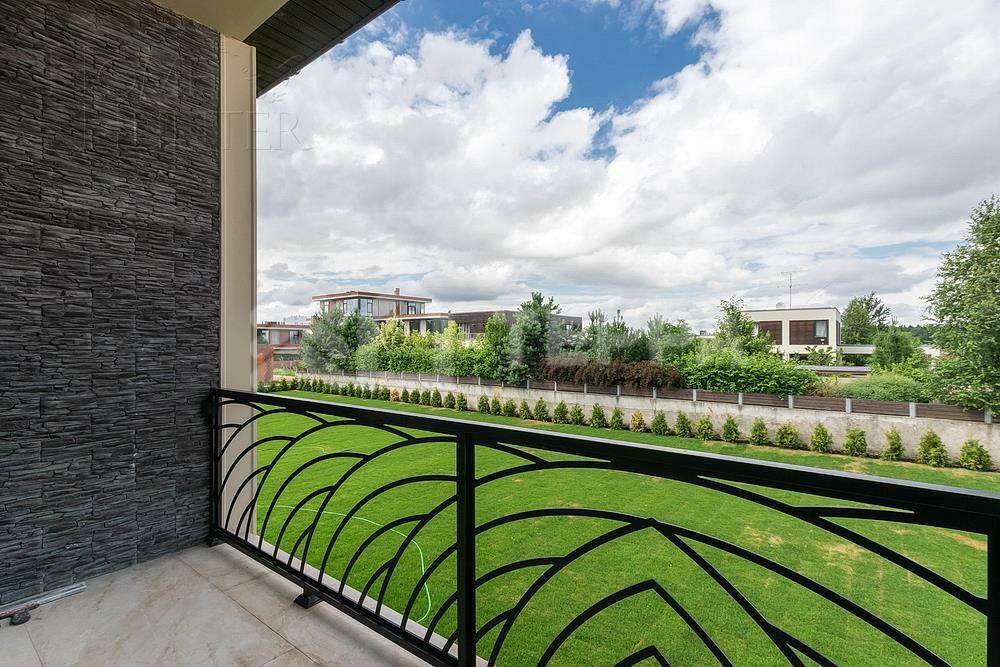 2-этажный коттедж 400 м² с отделкой