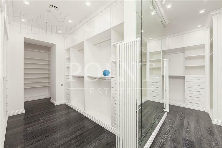 2-этажный коттедж 1 372 м² с отделкой