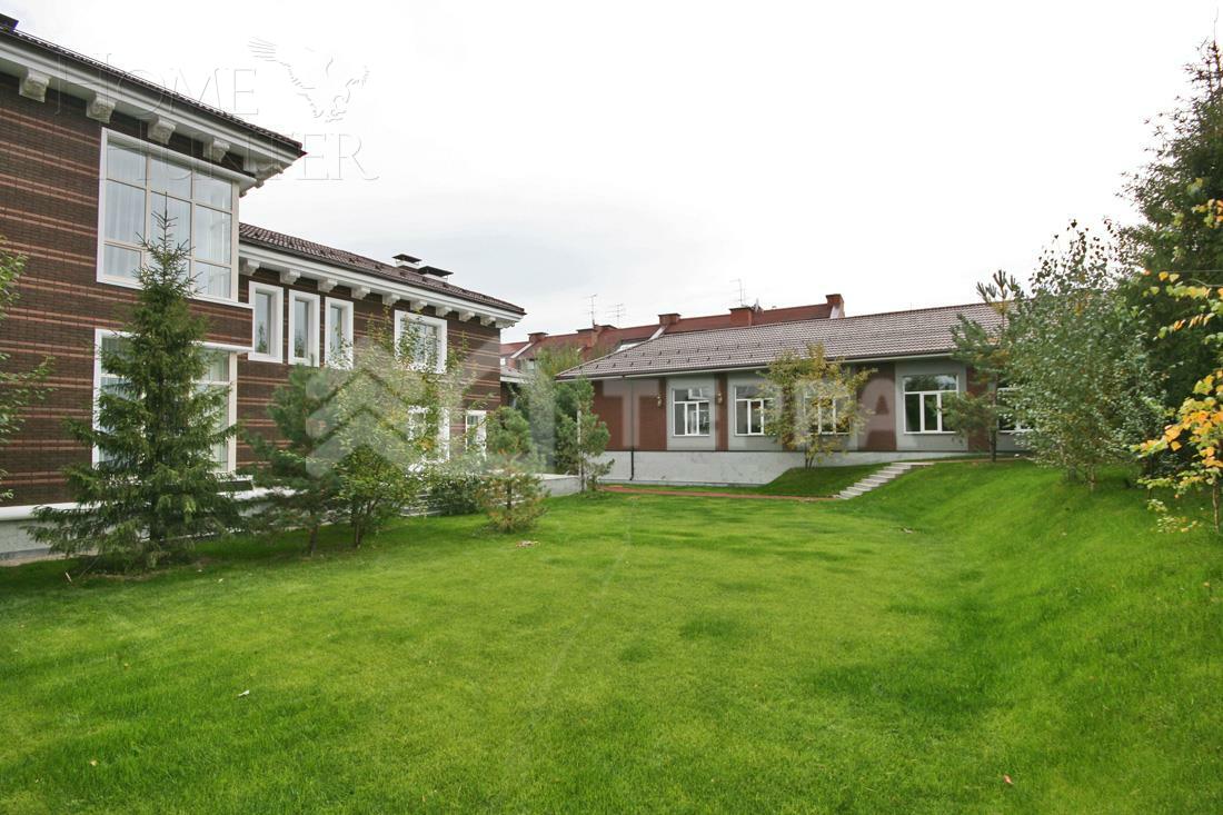 2-этажный коттедж 650 м² с отделкой