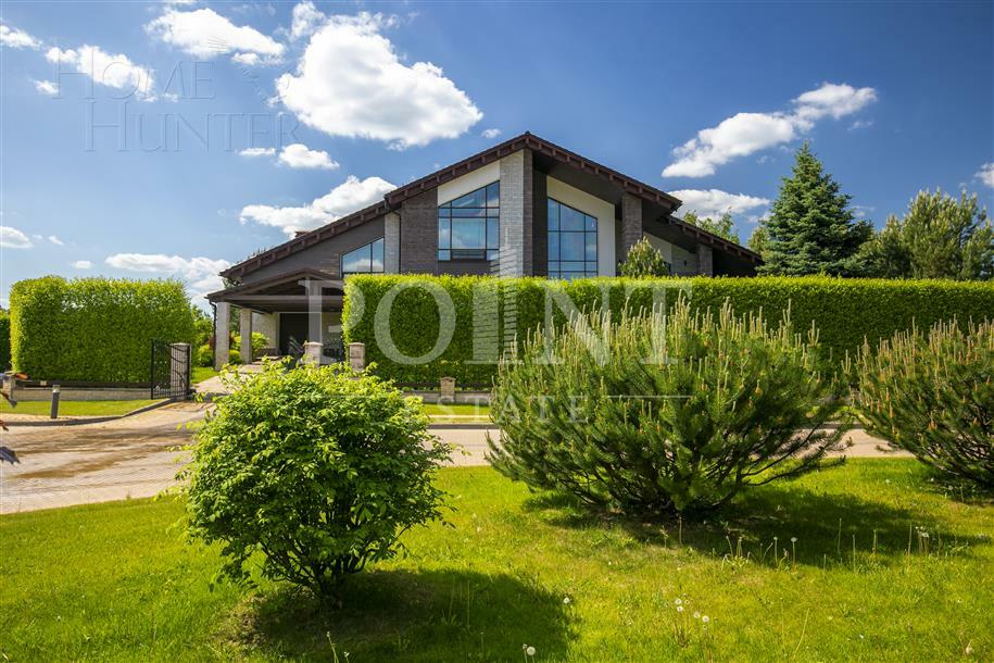 2-этажный коттедж 720 м² с отделкой