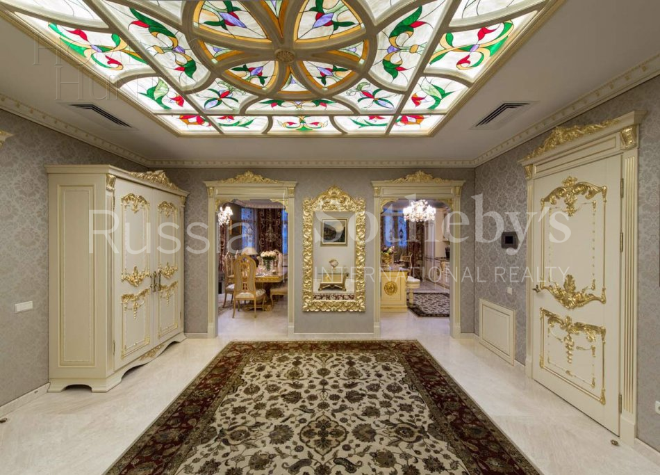 3-КОМН. КВАРТИРА С ОТДЕЛКОЙ 182.7 М² НА 2 ЭТАЖЕ