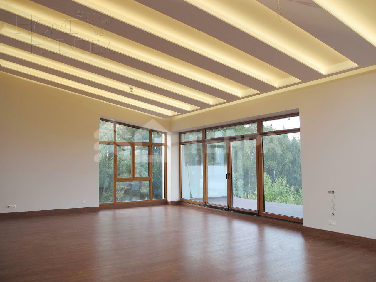 2-этажный коттедж 1 000 м² с отделкой