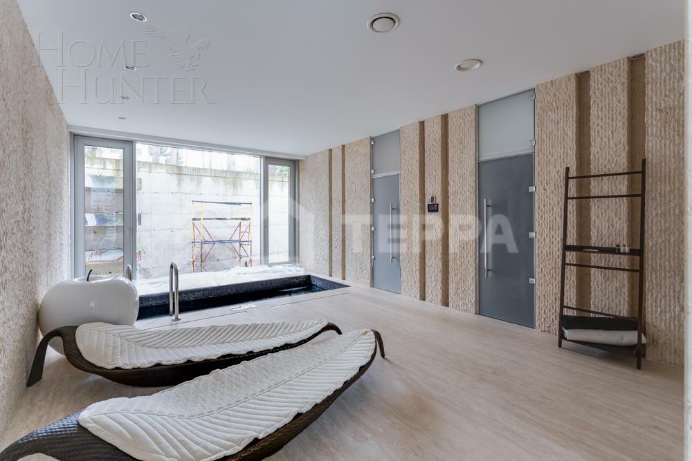 2-этажный коттедж 1 100 м² с отделкой