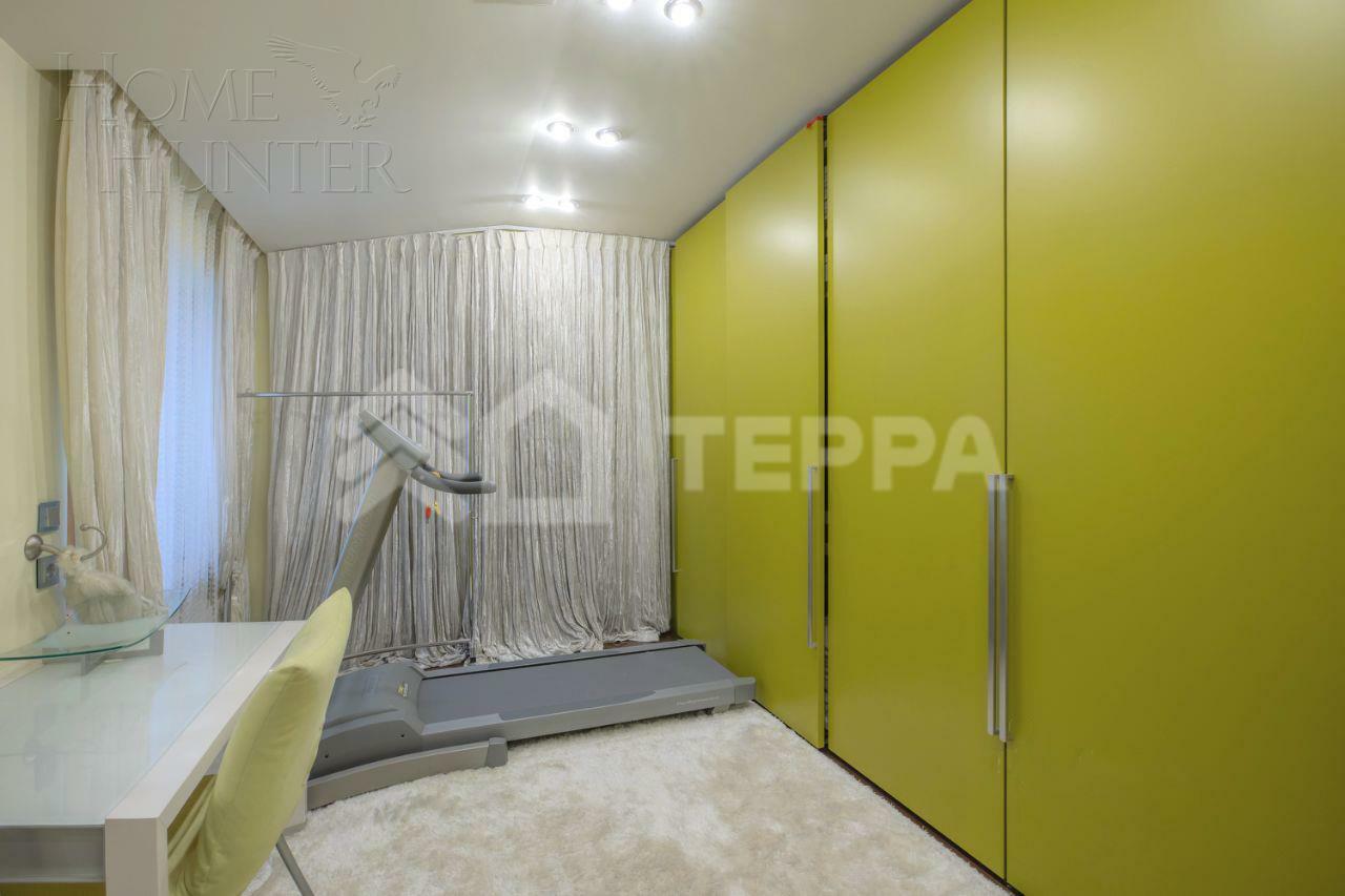 3-этажный коттедж 500 м² с отделкой