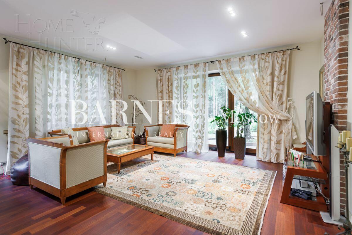 2-этажный коттедж 398.2 м² с отделкой