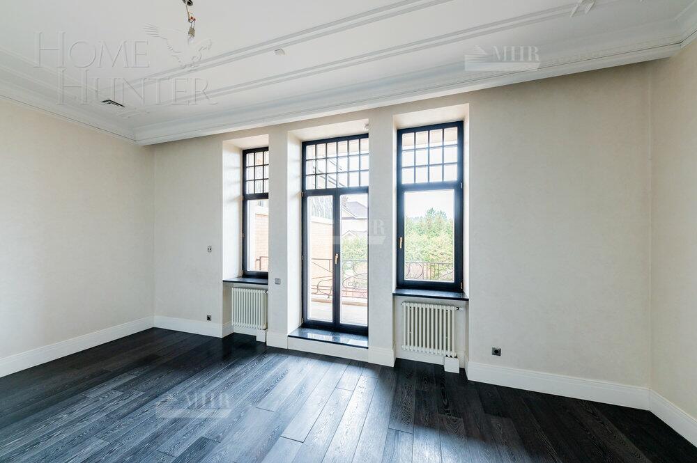 2-этажный коттедж 1 372 м² с отделкой