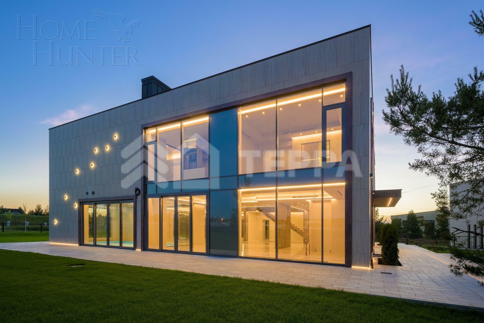 2-этажный коттедж 1 500 м² с отделкой