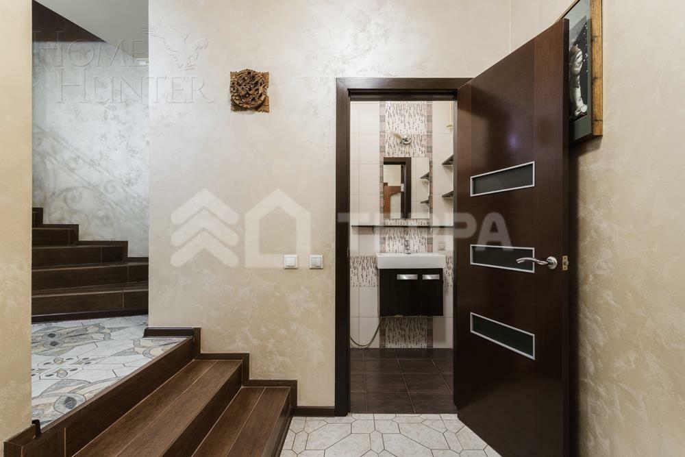 3-этажный таунхаус 200 м² с отделкой