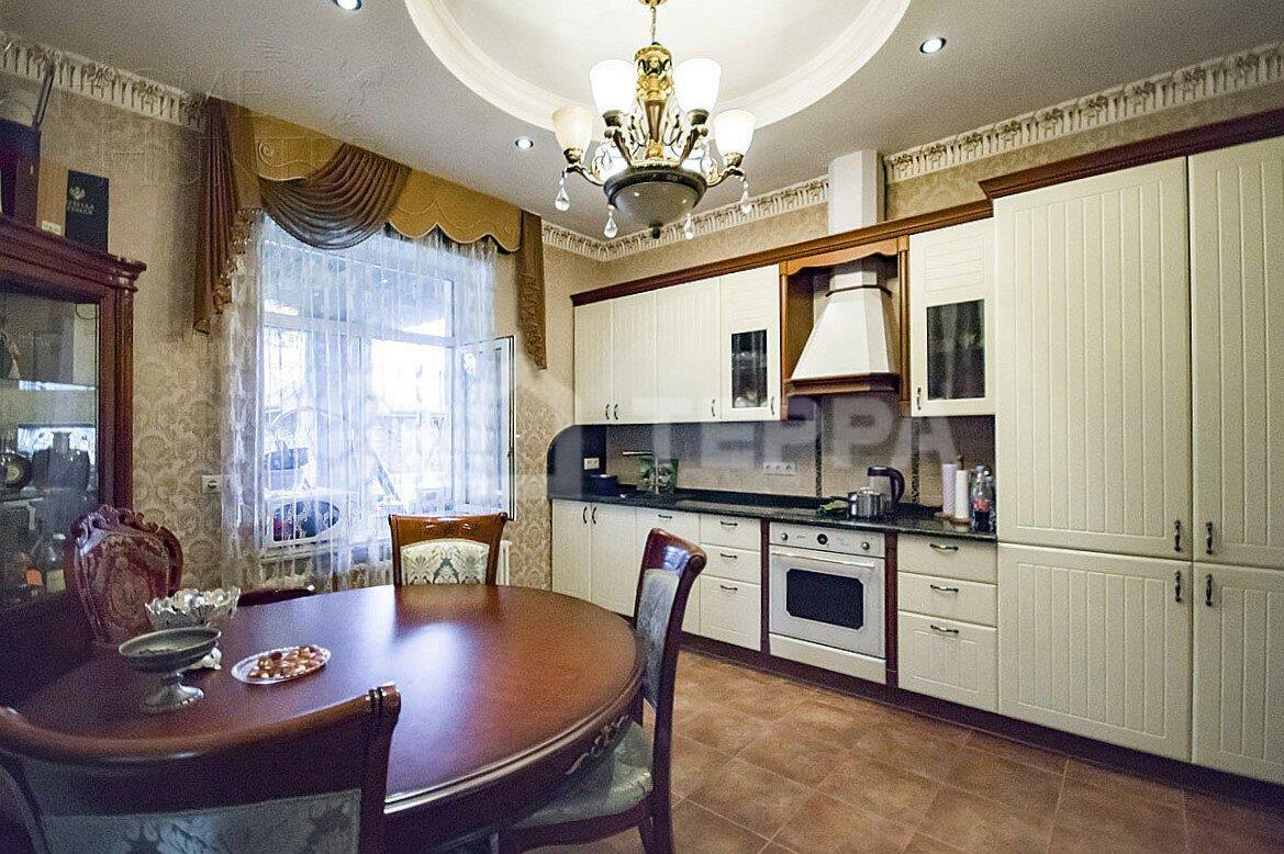 2-этажный коттедж 380 м² с отделкой