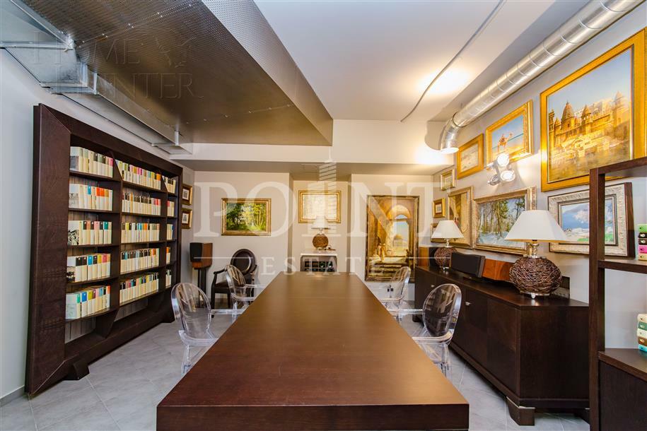 2-этажный коттедж 1 750 м² с отделкой