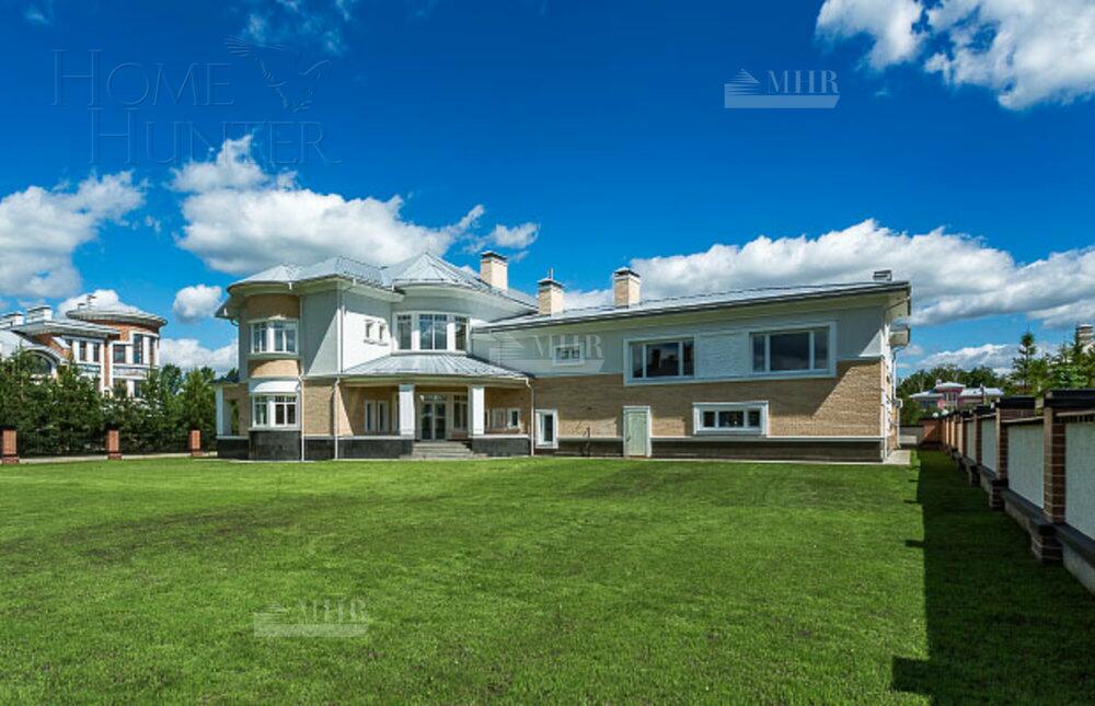 2-этажный коттедж 1 008 м² с отделкой