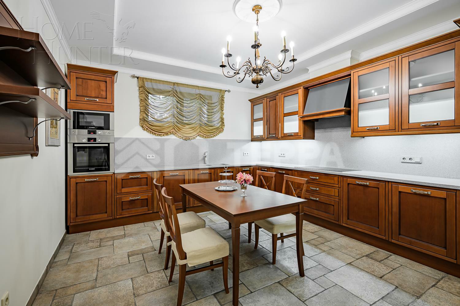 2-этажный коттедж 680 м² с отделкой