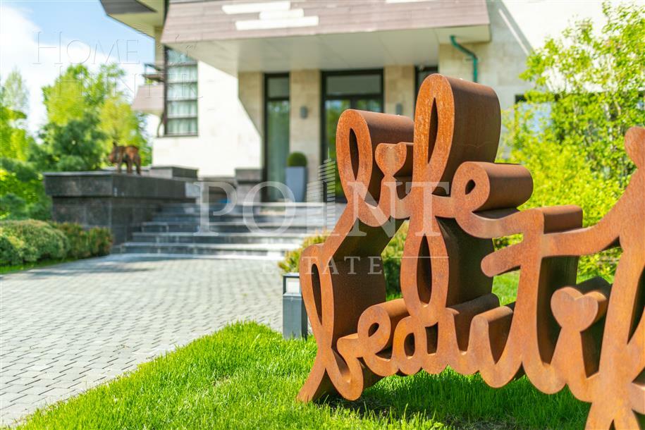 2-этажный коттедж 744.9 м² с отделкой