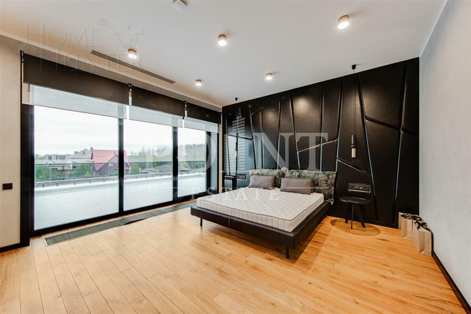 2-этажный коттедж 540 м² с отделкой