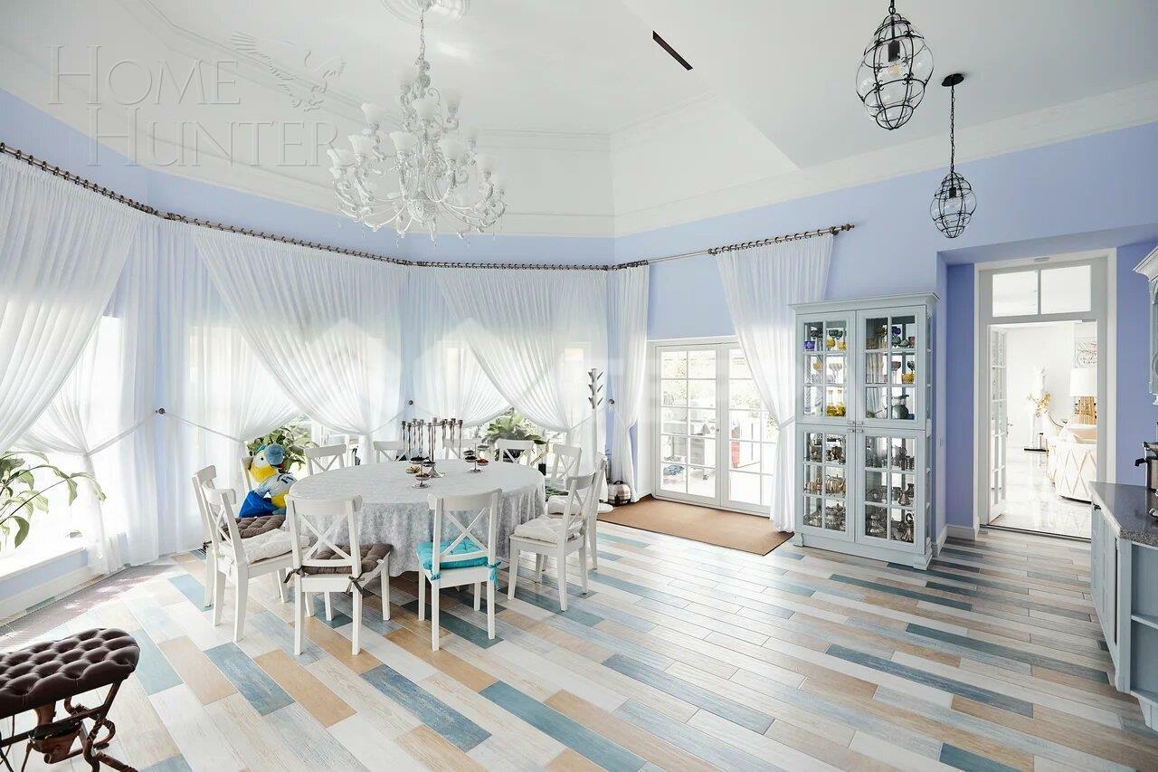 3-этажный коттедж 550 м² с отделкой