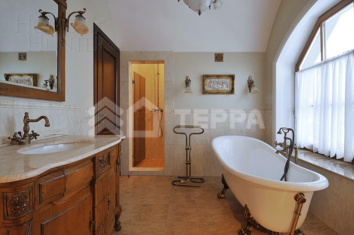 2-этажный коттедж 250 м² с отделкой