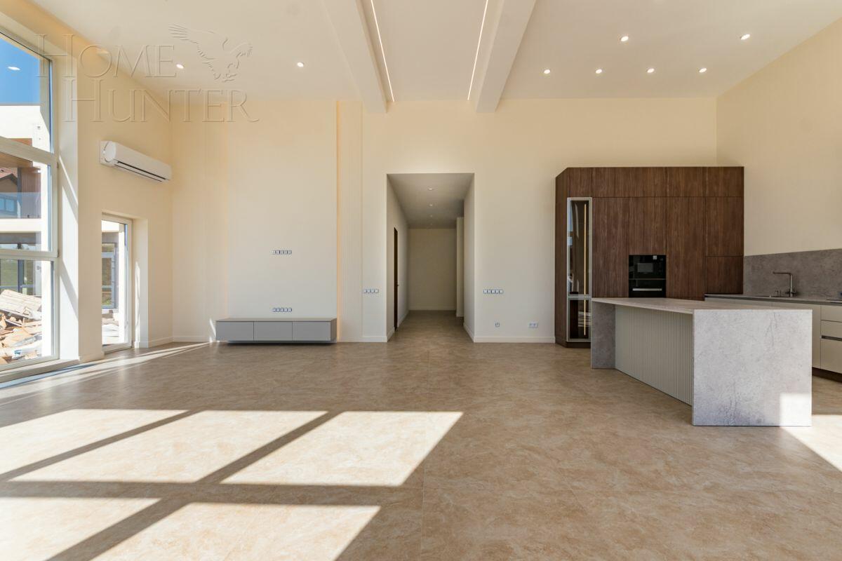 2-этажный коттедж 640 м² с отделкой