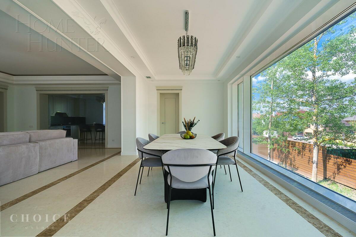 2-этажный коттедж 400 м² с отделкой