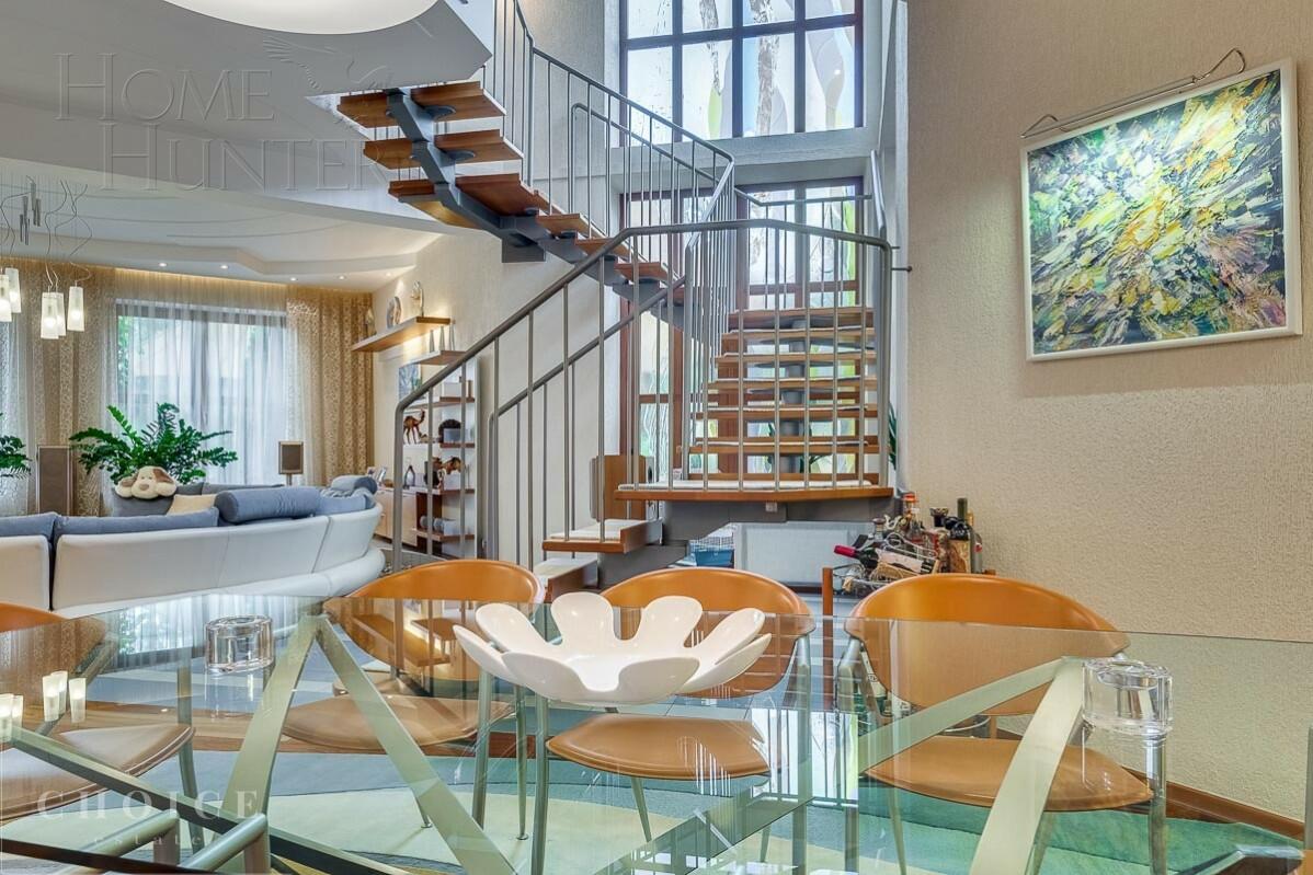 2-этажный коттедж 540 м² с отделкой