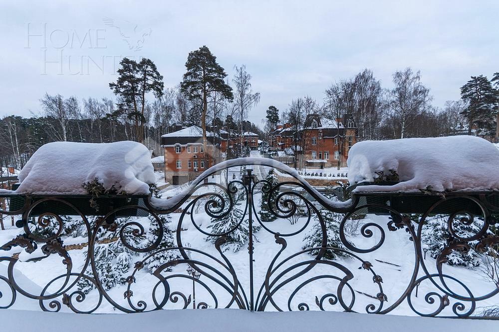 3-этажный коттедж 450 м² с отделкой