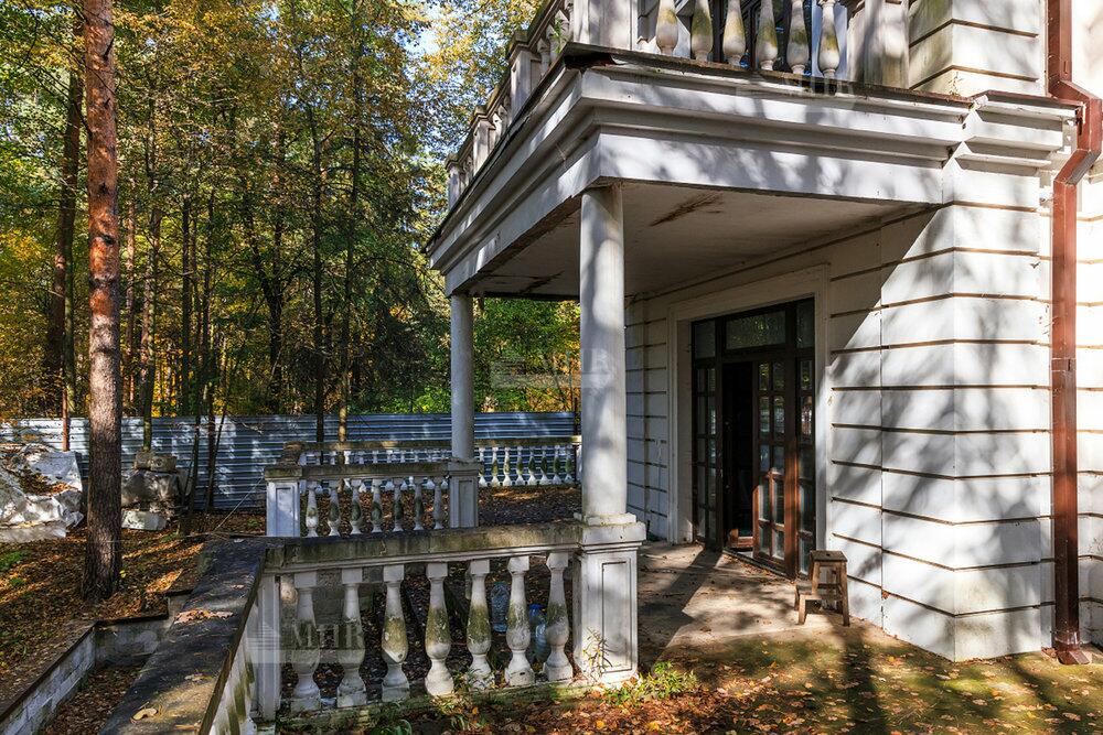 2-этажный коттедж 900 м² без отделки