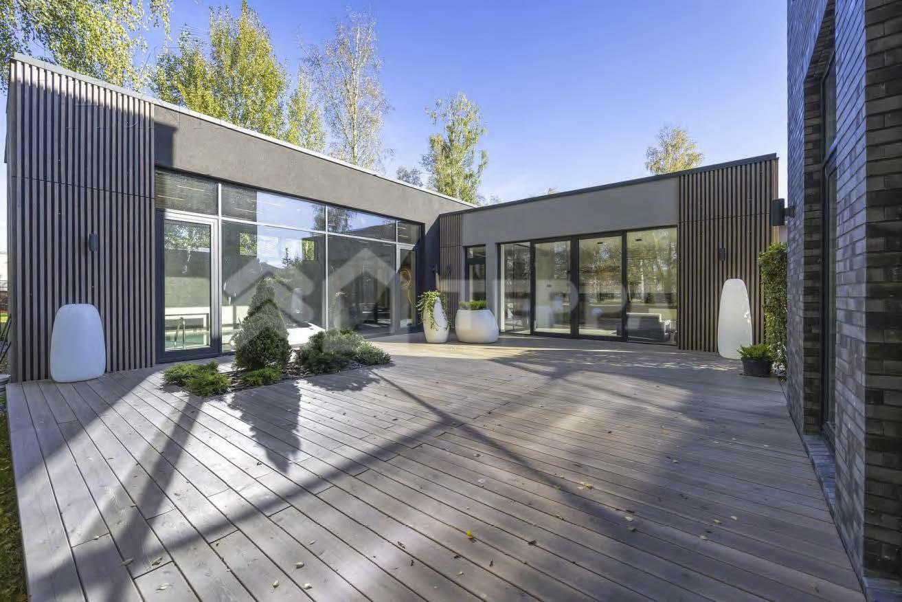 2-этажный коттедж 700 м² с отделкой