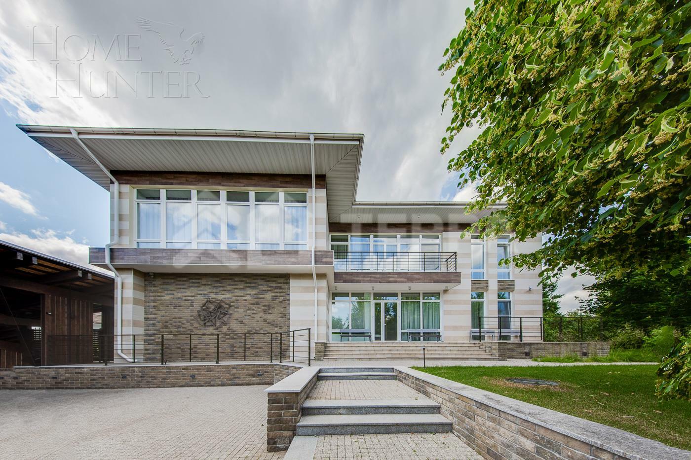 2-этажный коттедж 700 м² с отделкой