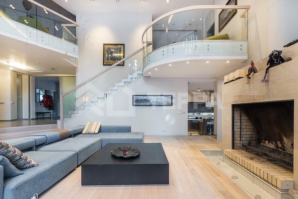 2-этажный коттедж 1 622 м² с отделкой