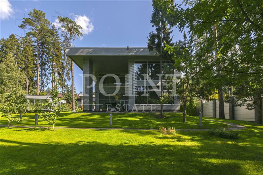 2-этажный коттедж 1 230 м² с отделкой