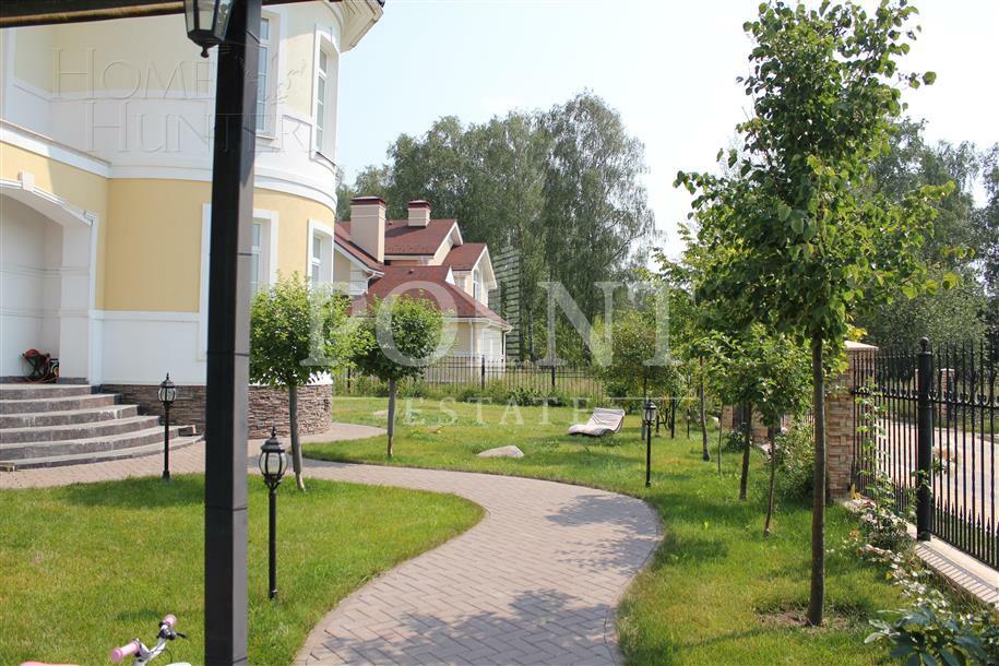 2-этажный коттедж 366 м² без отделки