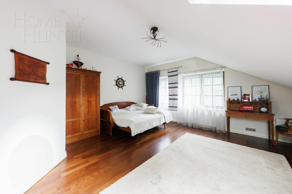 2-этажный коттедж 398.2 м² с отделкой