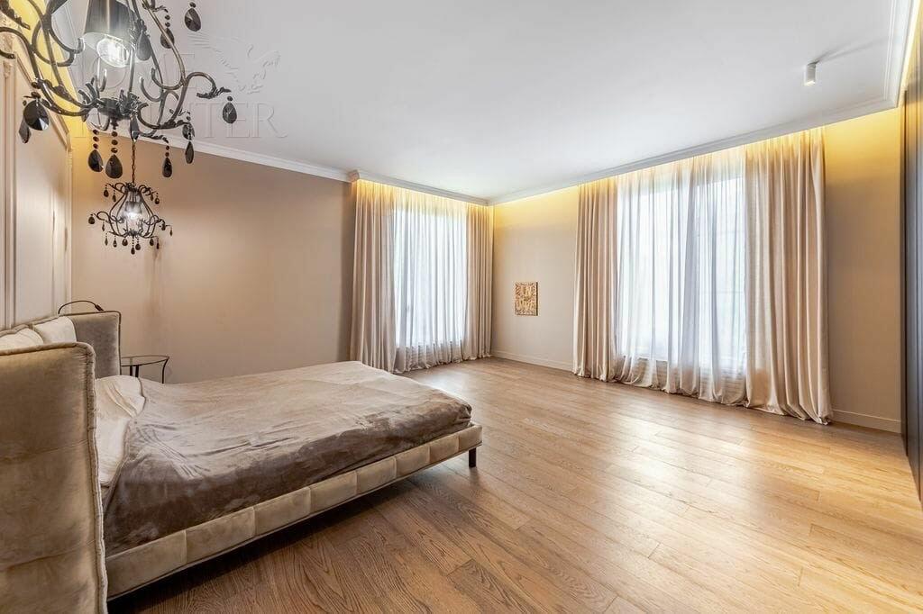 2-этажный коттедж 280 м² с отделкой