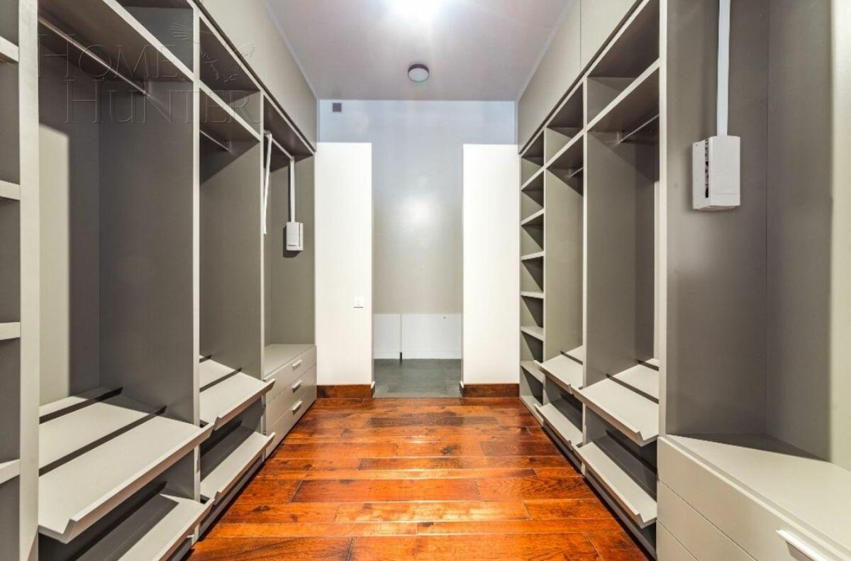 2-этажный коттедж 680 м² с отделкой