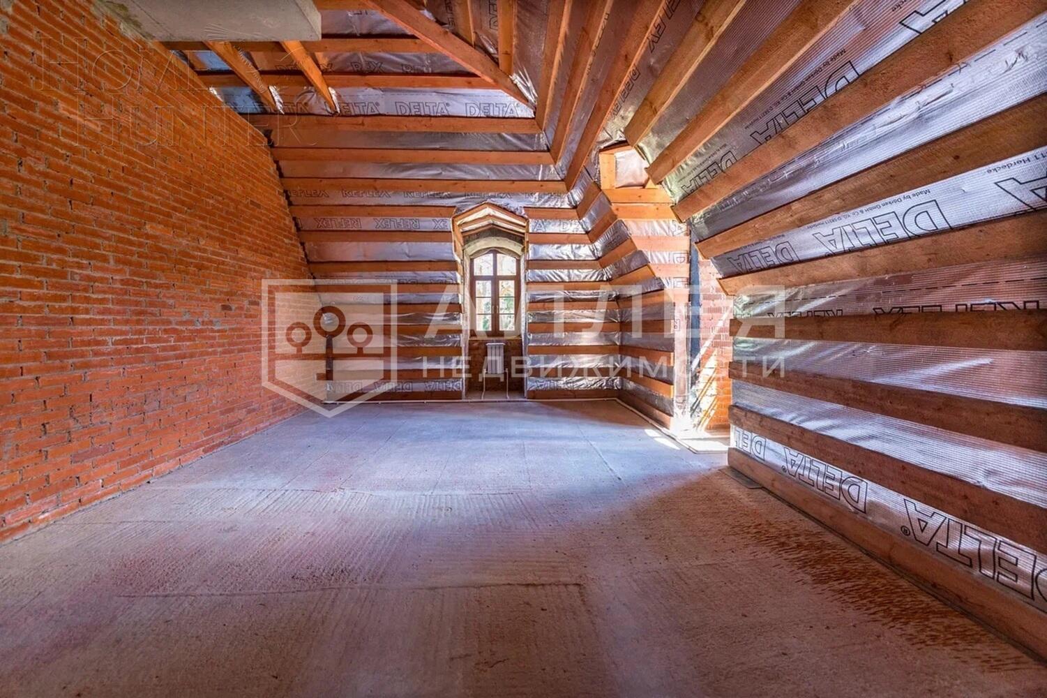 3-этажный коттедж 1 200 м² без отделки