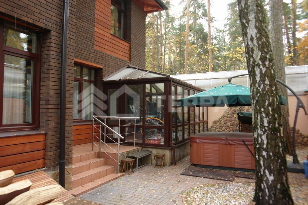 2-этажный коттедж 450 м² с отделкой