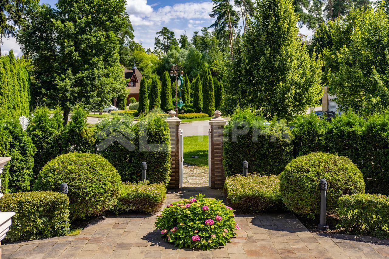 2-этажный коттедж 580 м² с отделкой