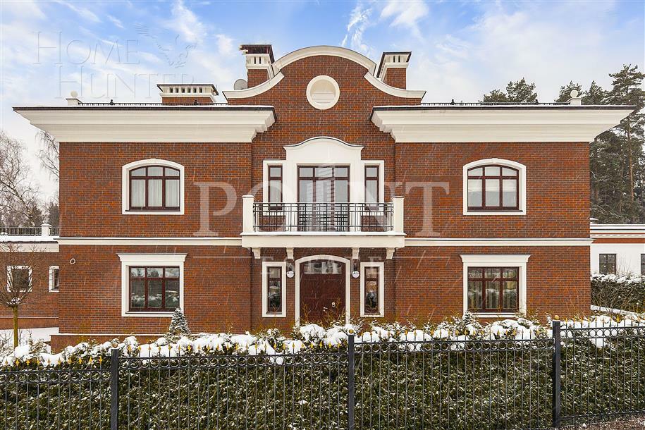 2-этажный коттедж 700 м² с отделкой