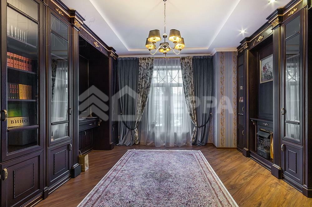 2-этажный коттедж 1 100 м² с отделкой