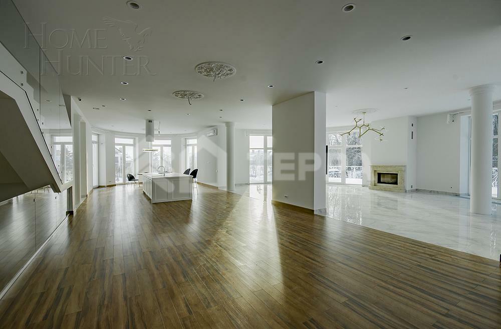 2-этажный коттедж 1 500 м² с отделкой