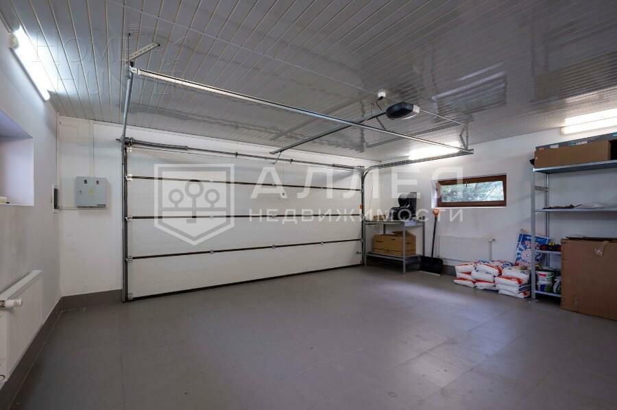 2-этажный коттедж 300 м² с отделкой