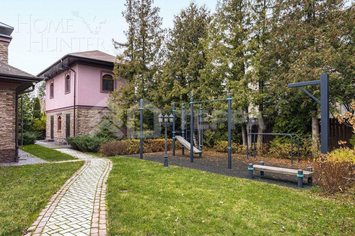 2-этажный коттедж 400 м² с отделкой