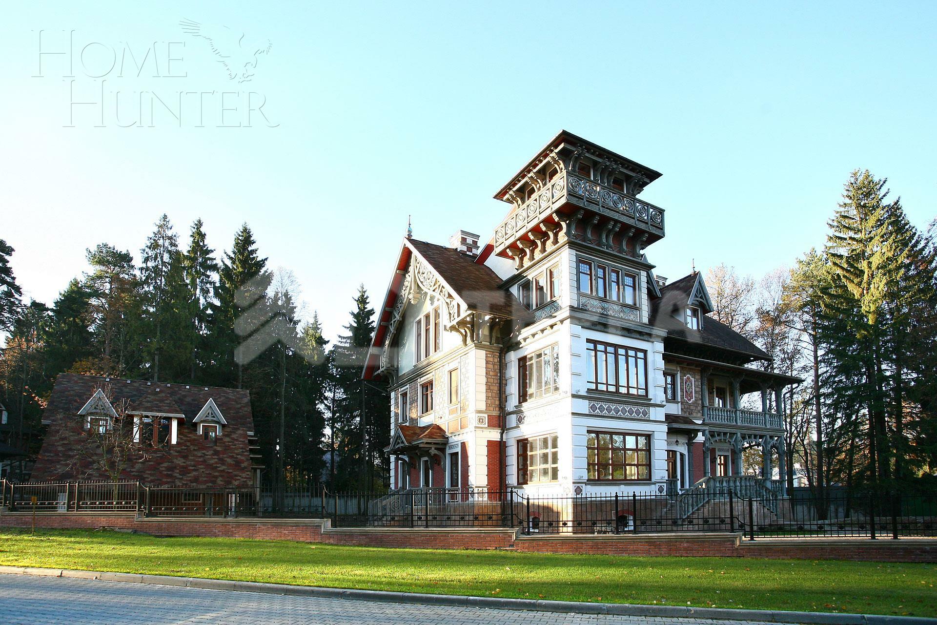 3-этажный коттедж 697 м² с отделкой