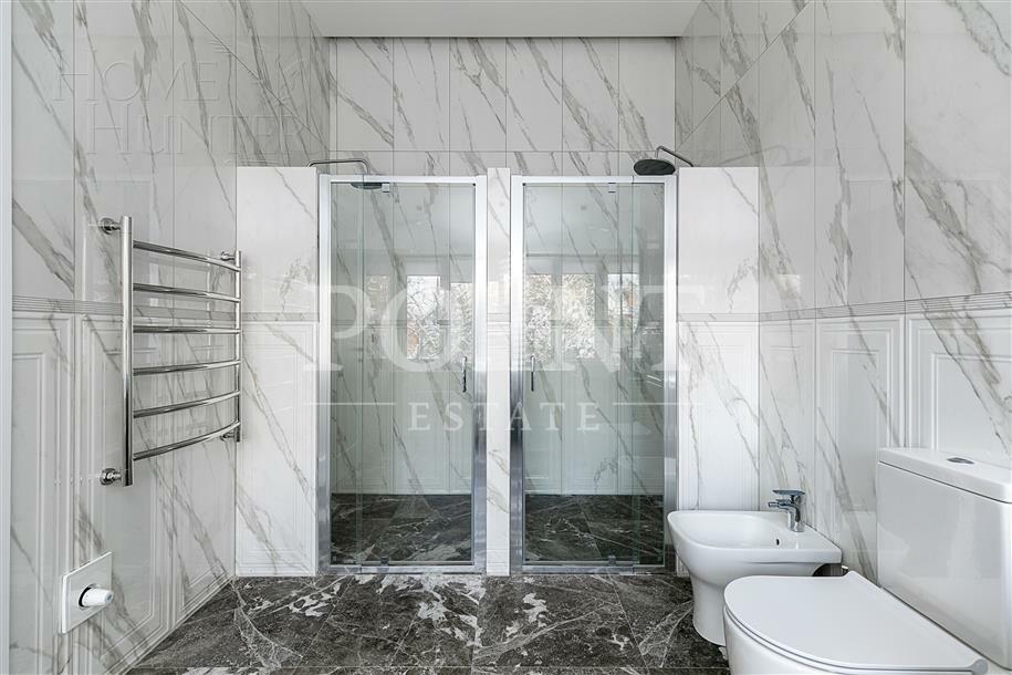 3-этажный коттедж 400 м² с отделкой