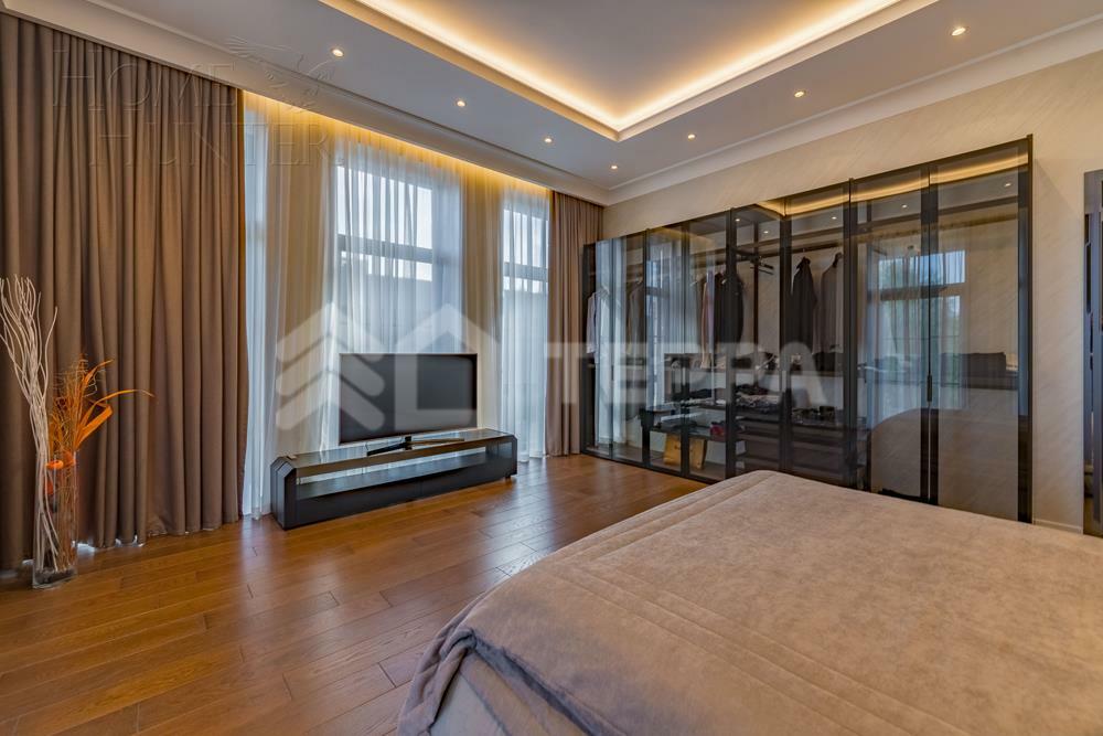 2-этажный коттедж 750 м² с отделкой