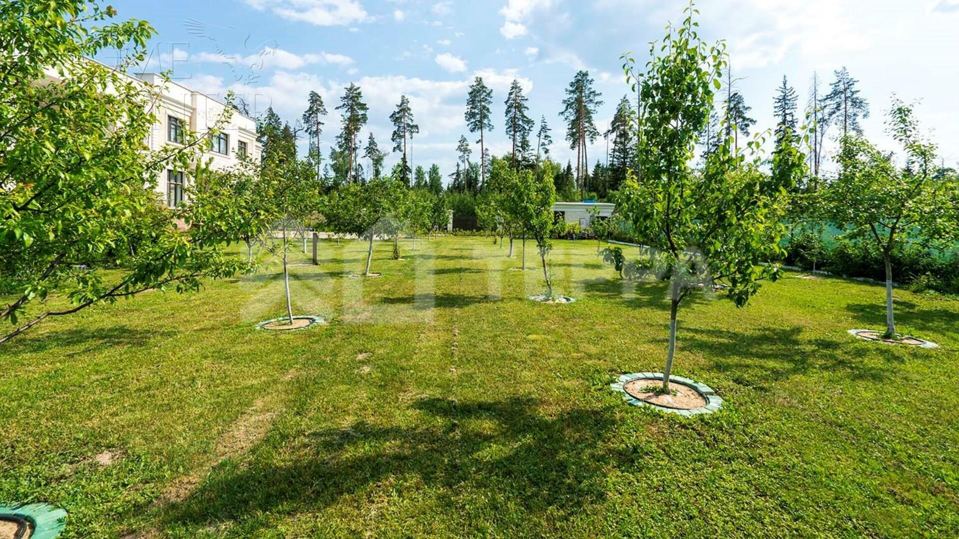 2-этажный коттедж 1 667 м² с отделкой