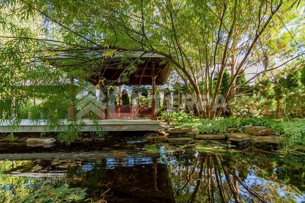 КОТТЕДЖ 1 800 м² с отделкой