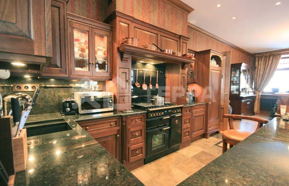 2-этажный коттедж 400 м² с отделкой