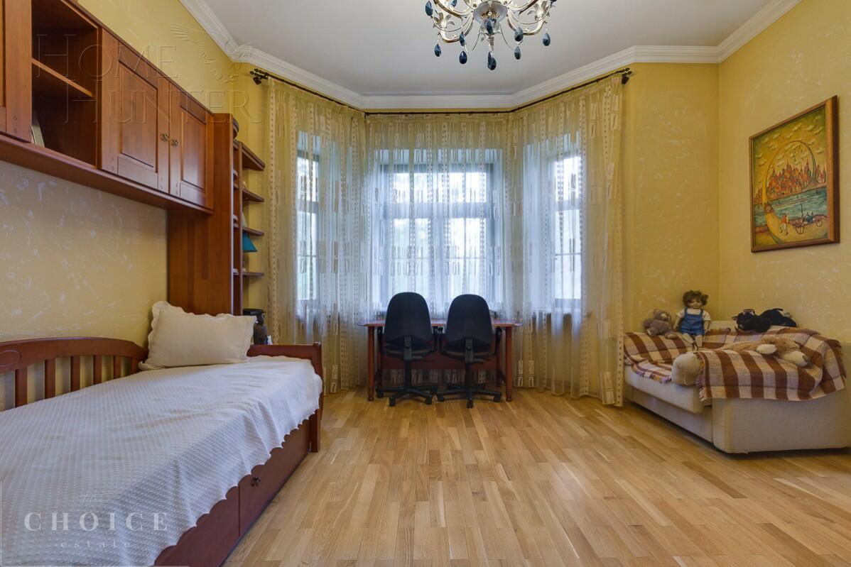 2-этажный коттедж 550 м² с отделкой