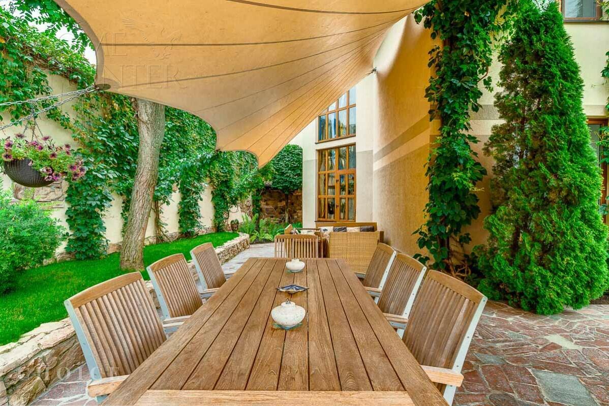 2-этажный коттедж 540 м² с отделкой