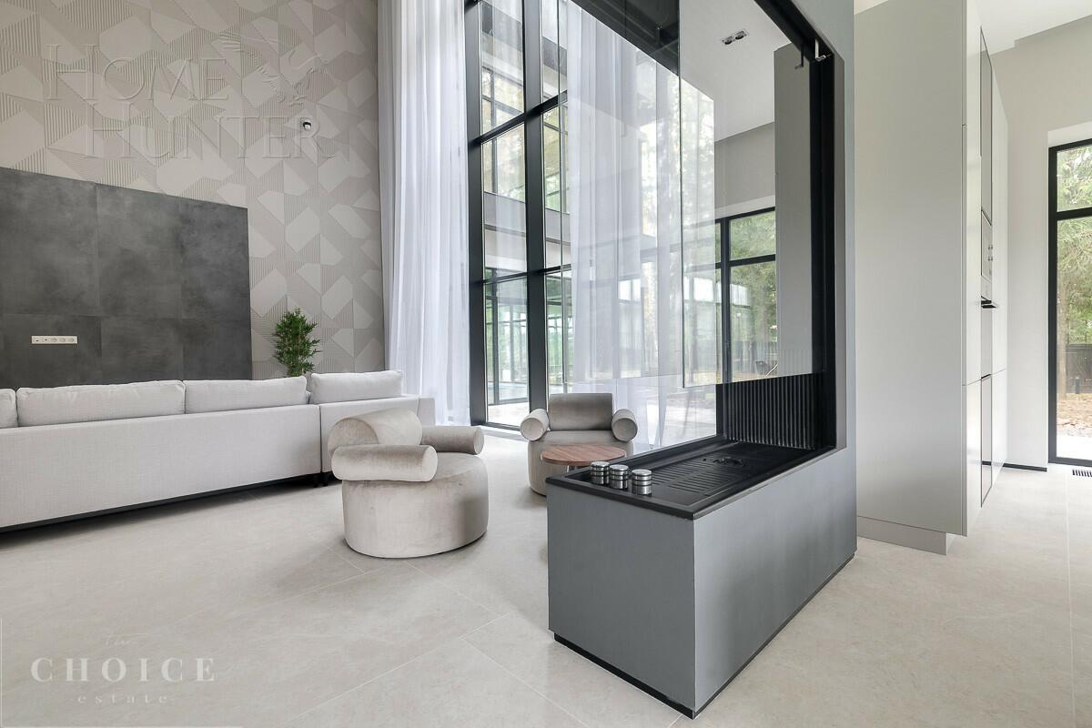 2-этажный коттедж 720 м² с отделкой